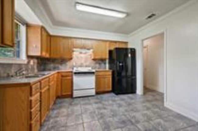 Photo - 3098 Drusilla Ln