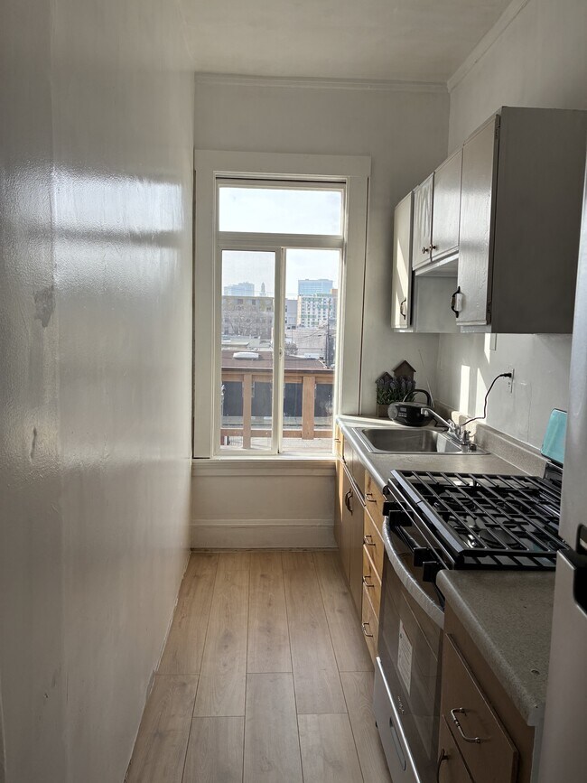 Photo - 2817 Telegraph Ave