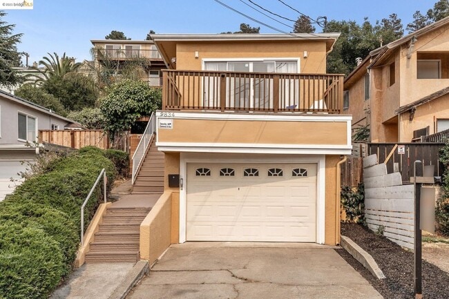 Building Photo - 9834 Lawlor St