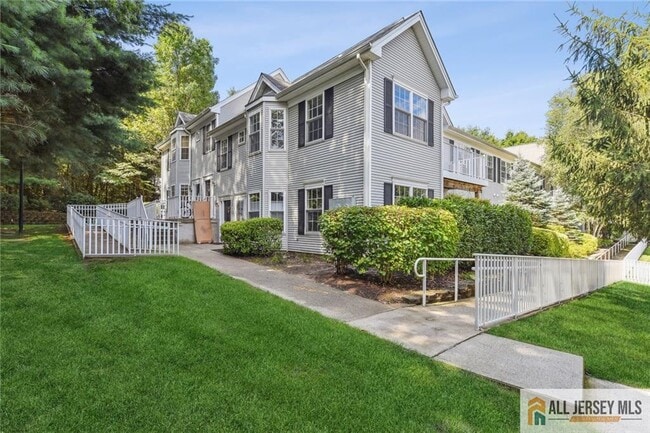 Building Photo - 2602 Cypress Ln