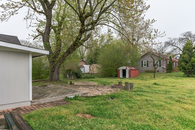 Photo - COMING SOON! Charming 3 bedroom 1 bathroom for rent!