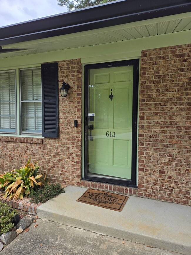 Photo - 613 Westbury Dr