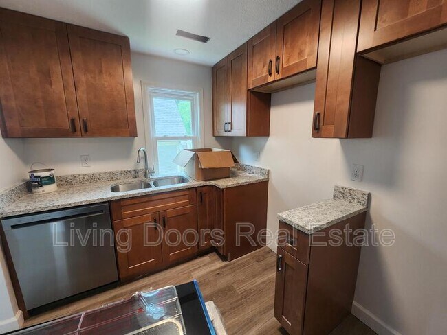 Photo - 711 N 30th St Unit #2