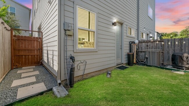 Photo - 607 Bayou St