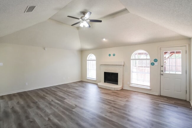 Photo - 58 Robins Nest Dr