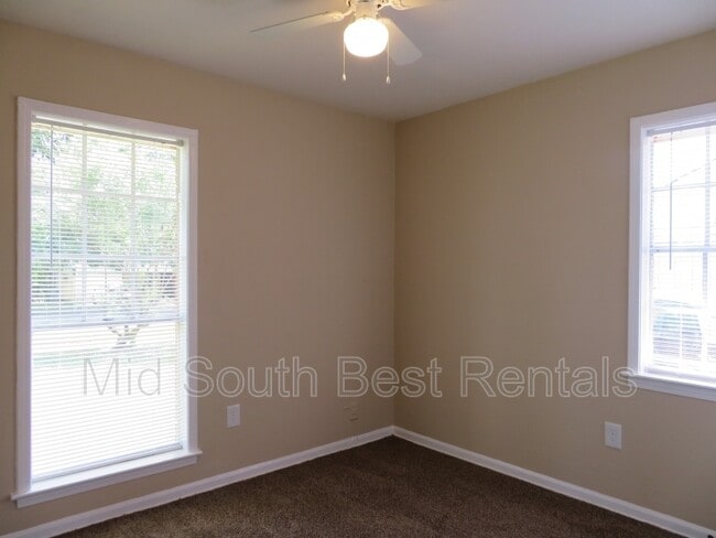 Photo - 3337 William Tell Dr