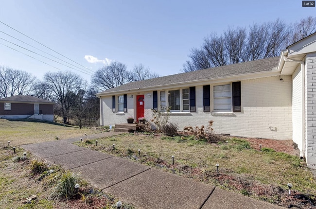 Building Photo - Charming 2 Bedroom Rental Home in Nashville with 1210 Sq Ft - Must See!