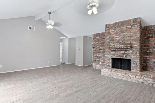 Photo - 507 Whippoorwill Dr