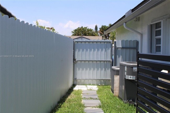 Building Photo - 14670 SW 150th St Unit A-A Rental