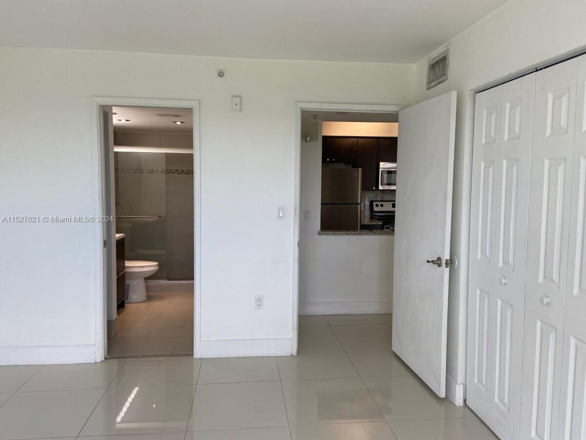 Photo - 4400 NW 107th Ave Unit 106