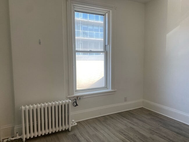 Photo - 379 Cooper St Unit 8