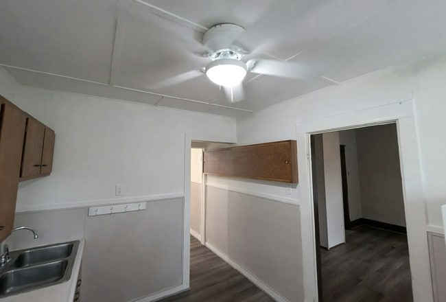 Photo - ?? Affordable 1BR/1BA Apartment – Pet Friendly with Shared Yard Unit 3