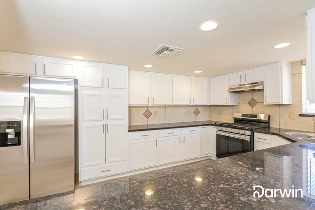 Photo - 3891 Gulliver Street, Las Vegas, NV 89115