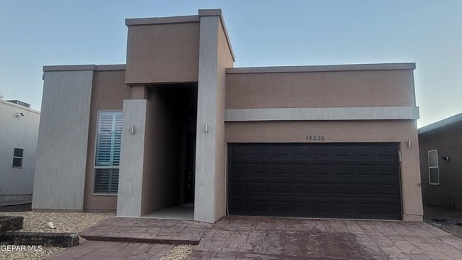 Building Photo - 14236 Peyton Edwards Ave Rental