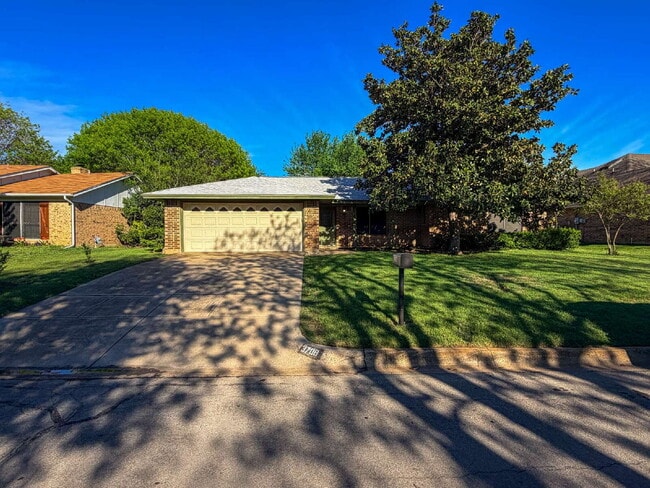 Building Photo - Charming 3-Bedroom Haven with Cozy Fireplace in North Richland Hills!