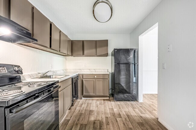 2BR, 1.5BA - 1,217SF - Kitchen