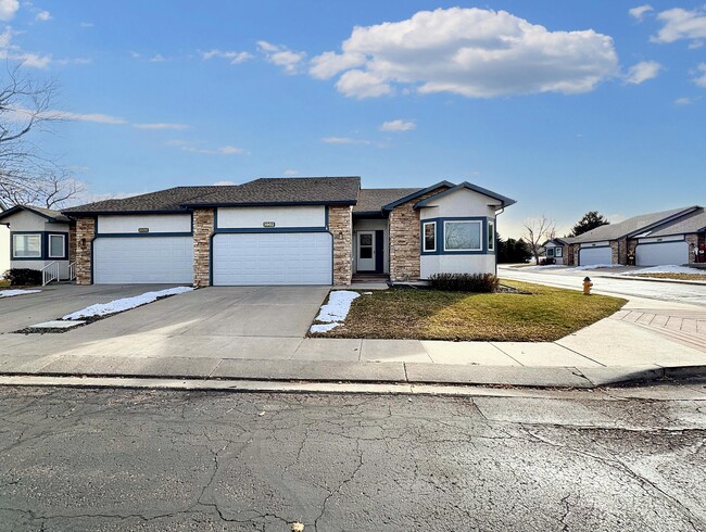 Photo - 3982 Coral Point Townhome