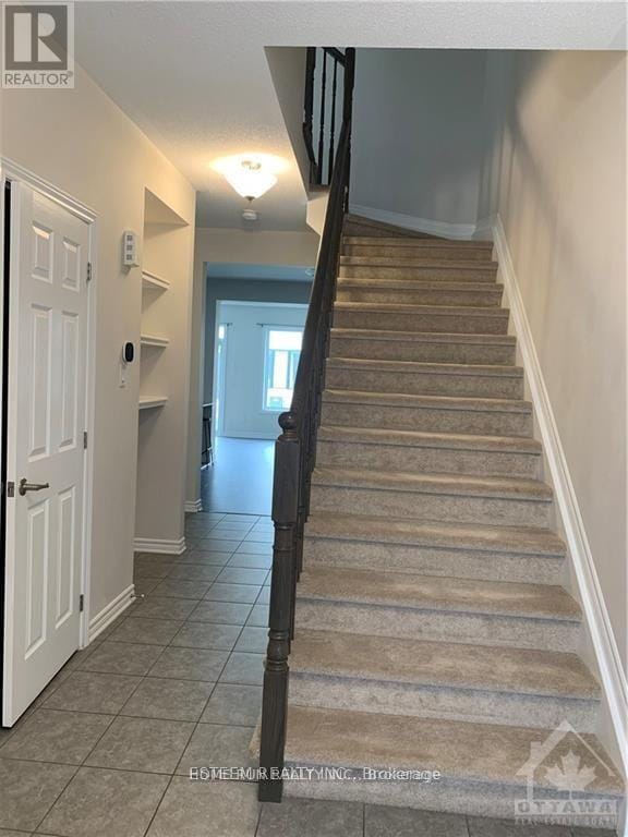 Photo - 205 Merak Way