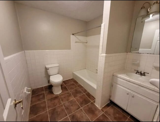Photo - 268 East End Dr
