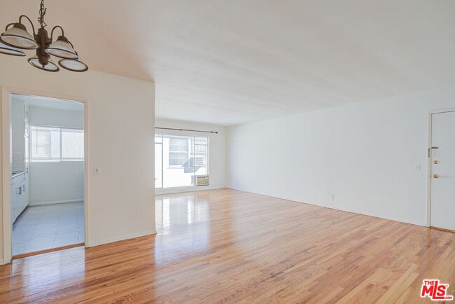 Photo - 1055 S Wooster St Unit 8