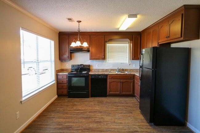 Photo - Lincoln Triplex