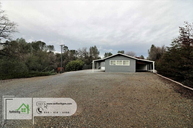 Building Photo - 16624 Power Line Rd Rental
