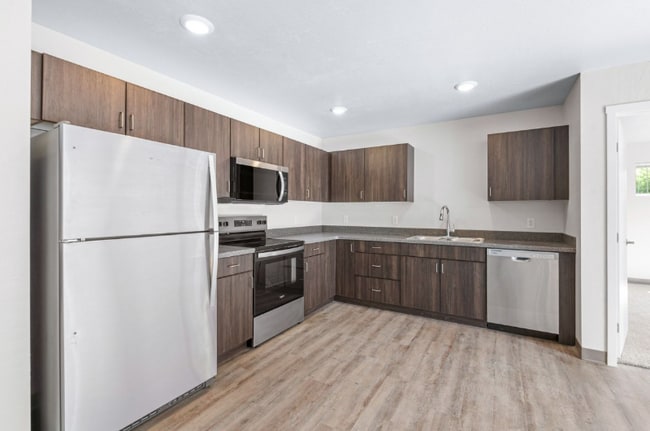 Photo - 352 Deschane Ave Unit 7