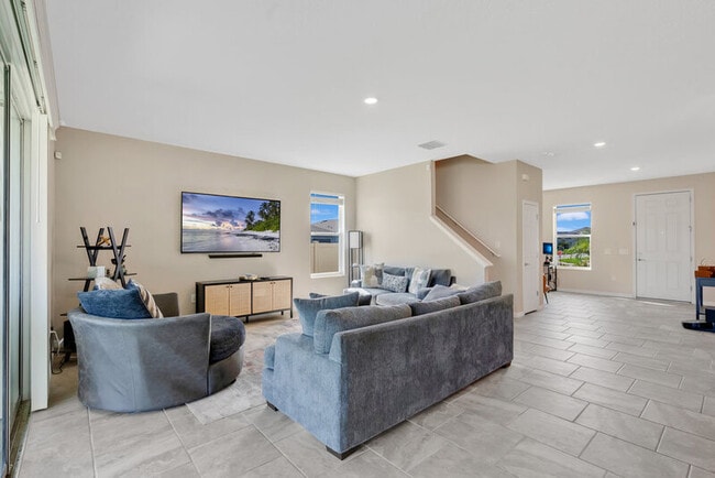 Photo - 4894 Knoll Ln