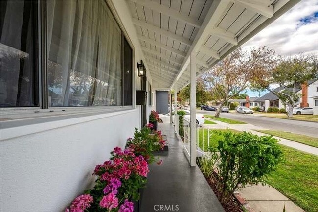 Photo - 6026 Oliva Ave