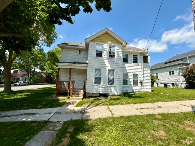 Building Photo - 1102 Ontario Ave Rental