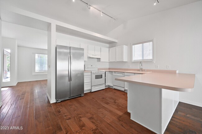 Photo - 313 S Ocean Dr