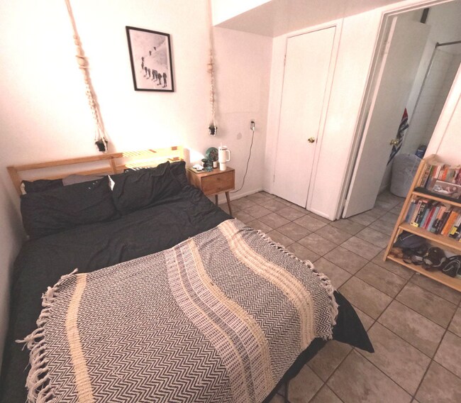 Photo - 5235 N 8th Pl