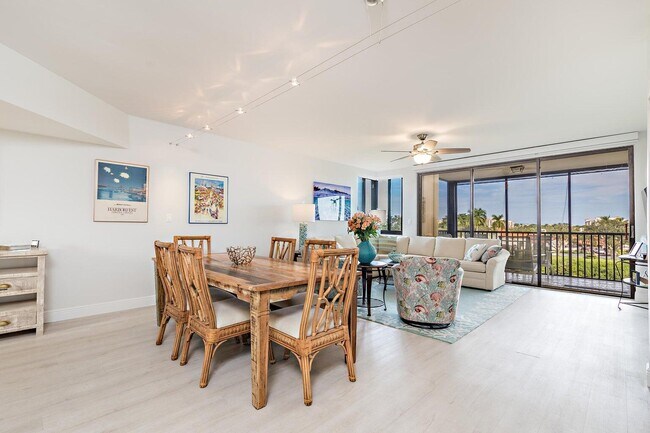 Photo - 16940 W Bay Dr Unidad N406