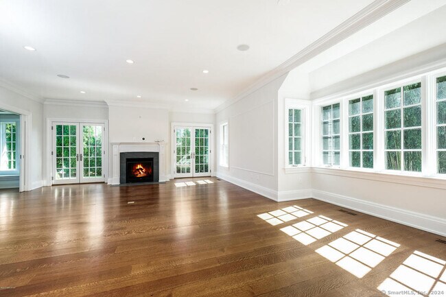 Photo - 151 Milbank Ave Unit APT 4