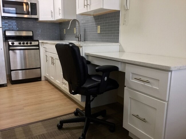 Photo - 407 College Ave — Collegetown’s Best-Kept Secret