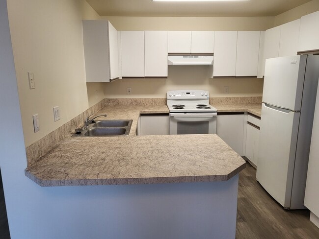 Townhome kitchen
