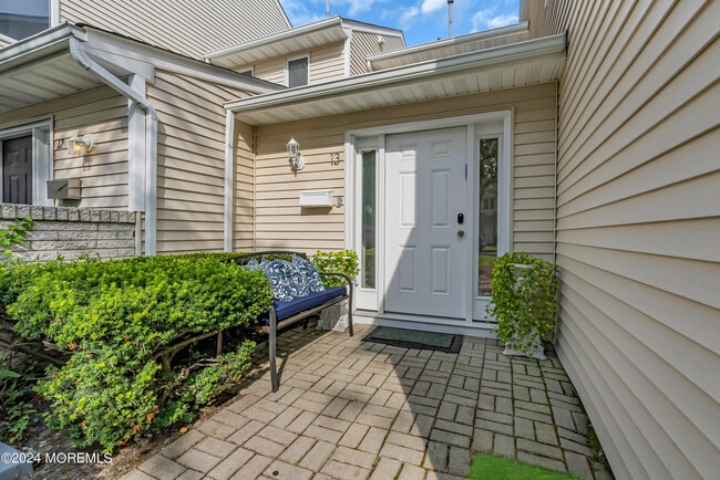 Photo - 215 W Morgan Ave