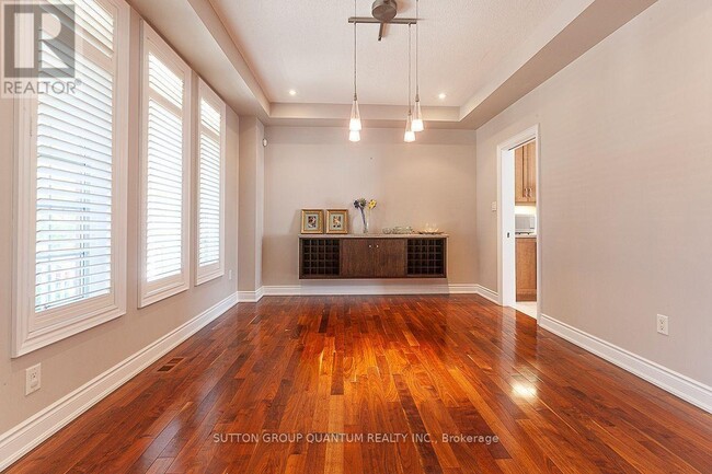 Photo - 1599 Hallstone Rd