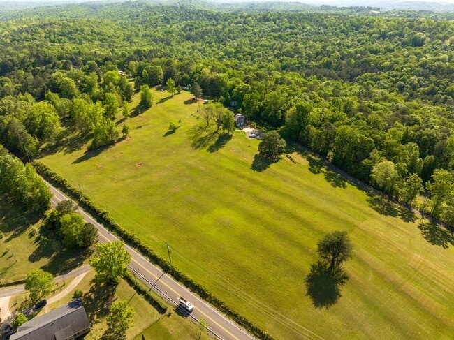 Photo - 1114 Blackjack Rd