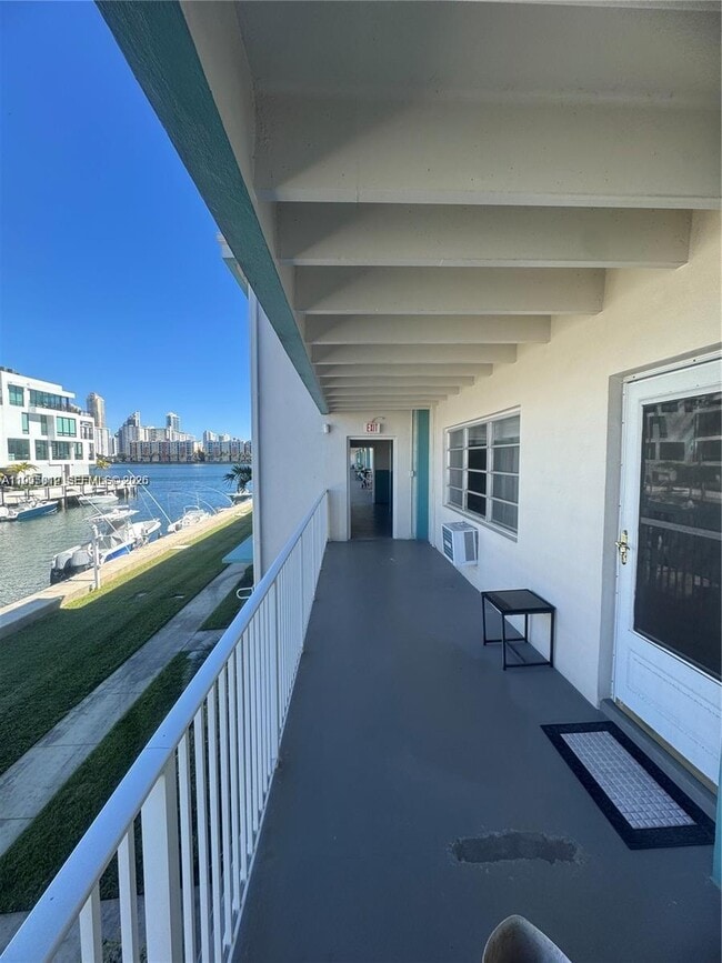 Photo - 3923 NE 166th St Unit N208