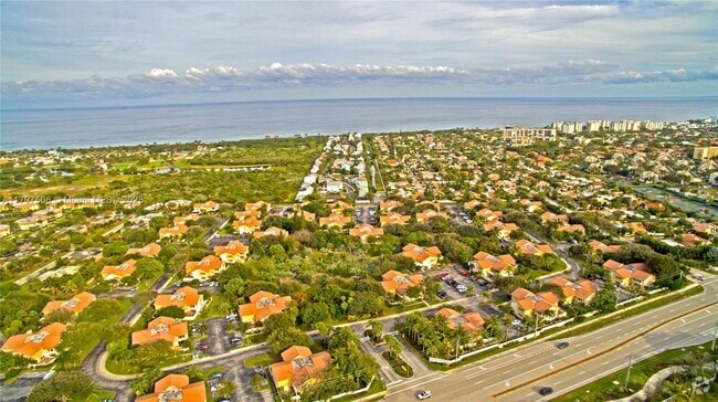 Building Photo - 275 Seabreeze Cir Rental