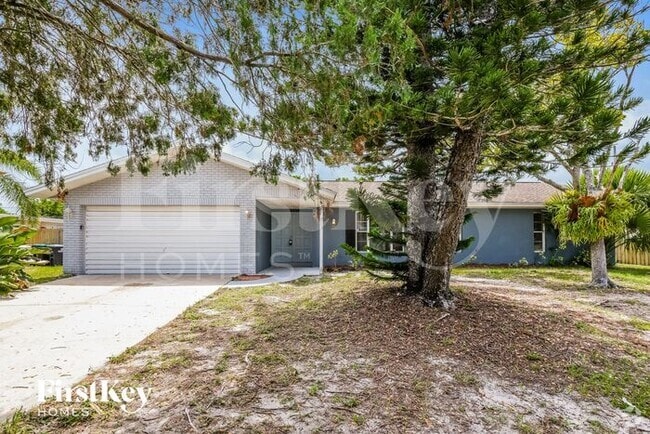 Building Photo - 713 Bianca Dr NE Rental