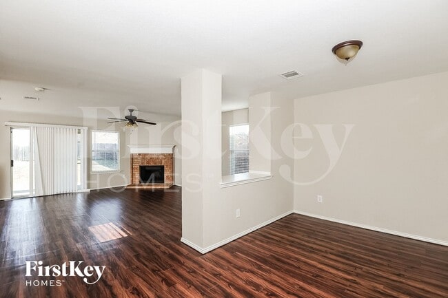 Photo - 8115 Wesson Rd