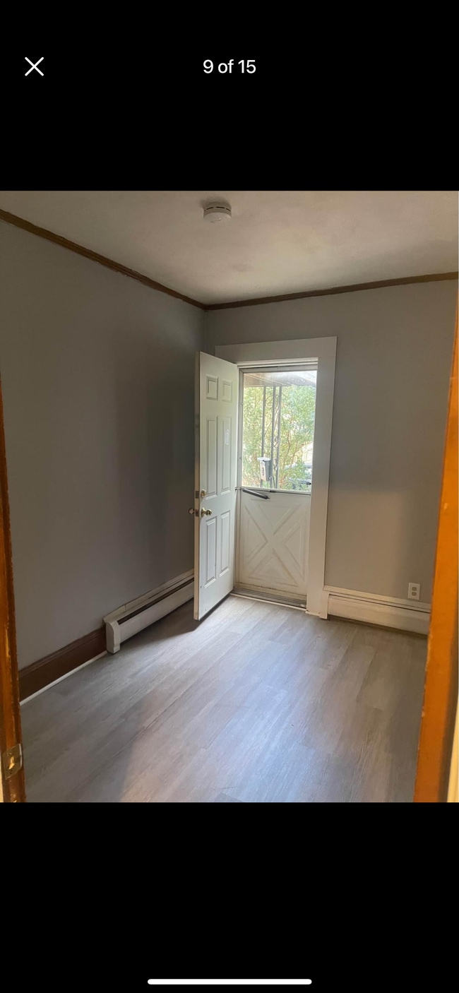 Bed - 168 E Main St Unit 1