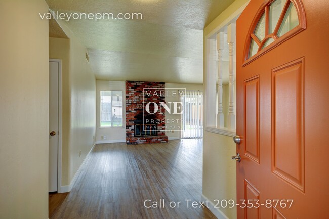 Photo - 2232 Ridgeway Dr
