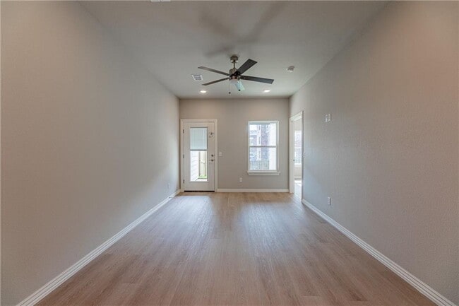 Photo - 1705 SW Casuarina Dr