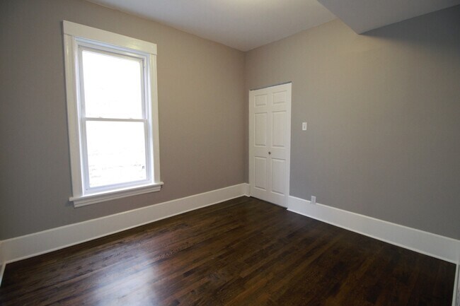 Photo - 4807 N Paulina St