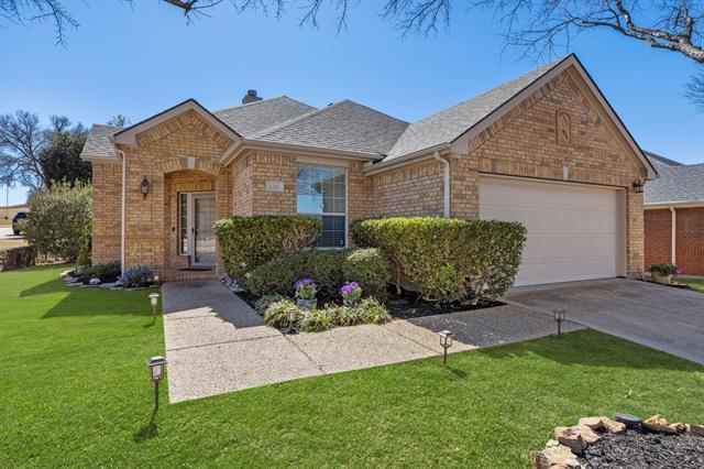 Building Photo - 1312 Quaker Dr