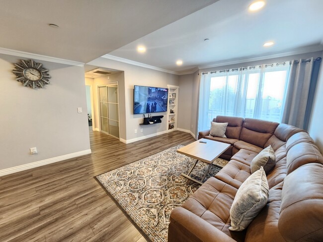 Photo - 13941 Sherman Way Unit 207