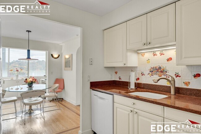 Photo - 1759 Beacon St Unit 1